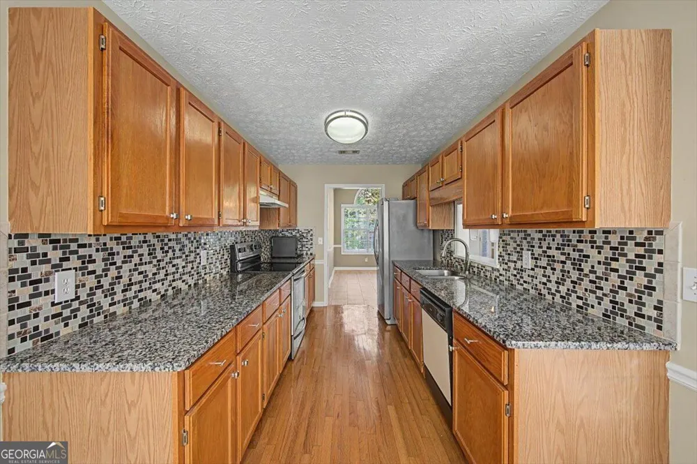 333 Allatoona Shores DR Canton, GA 30114