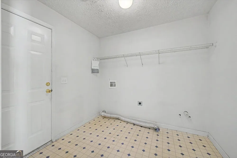 333 Allatoona Shores DR Canton, GA 30114