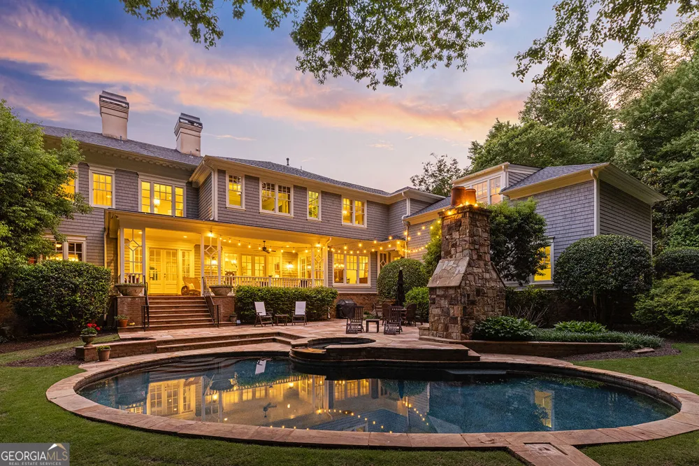 2000 Lancaster SQ Roswell, GA 30076