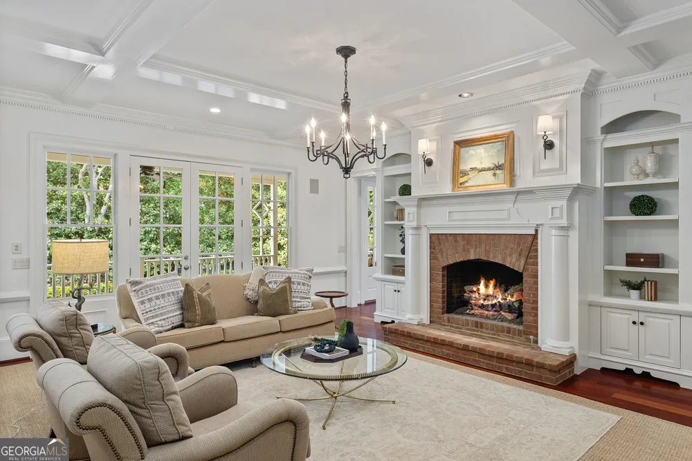 2000 Lancaster SQ Roswell, GA 30076