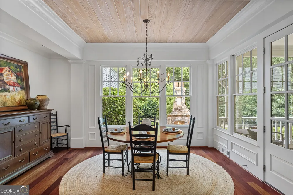 2000 Lancaster SQ Roswell, GA 30076