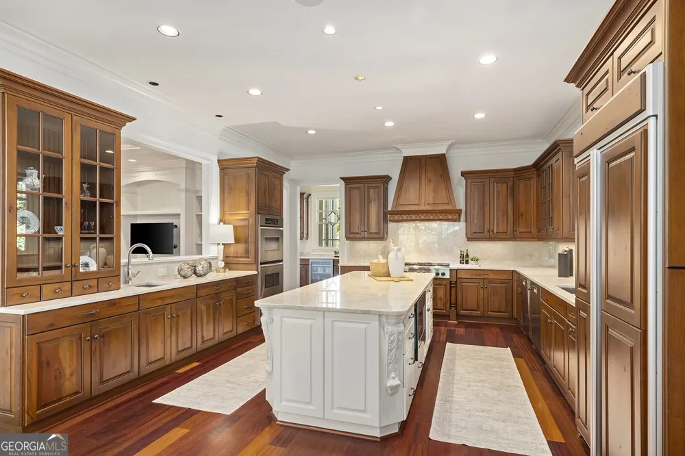 2000 Lancaster SQ Roswell, GA 30076