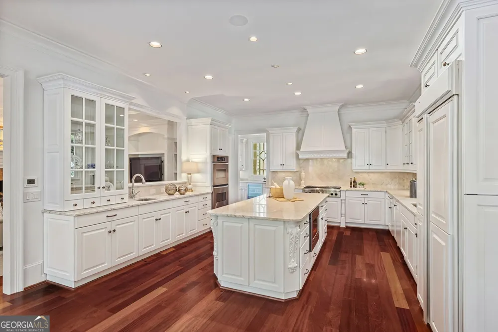 2000 Lancaster SQ Roswell, GA 30076
