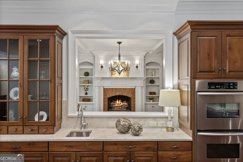 2000 Lancaster SQ Roswell, GA 30076