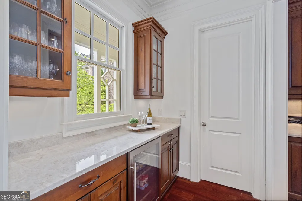 2000 Lancaster SQ Roswell, GA 30076