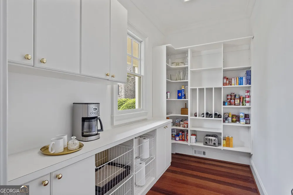 2000 Lancaster SQ Roswell, GA 30076