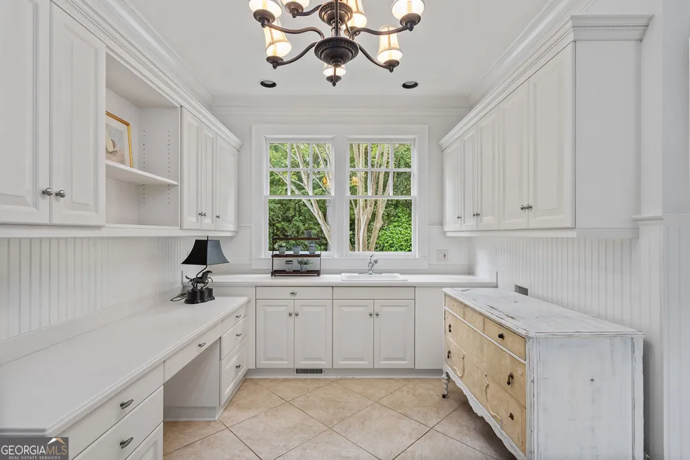 2000 Lancaster SQ Roswell, GA 30076
