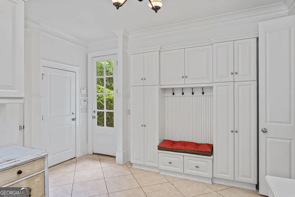 2000 Lancaster SQ Roswell, GA 30076