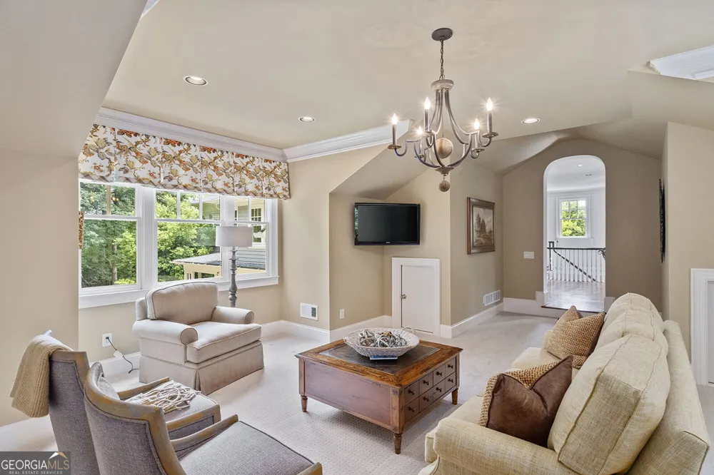 2000 Lancaster SQ Roswell, GA 30076