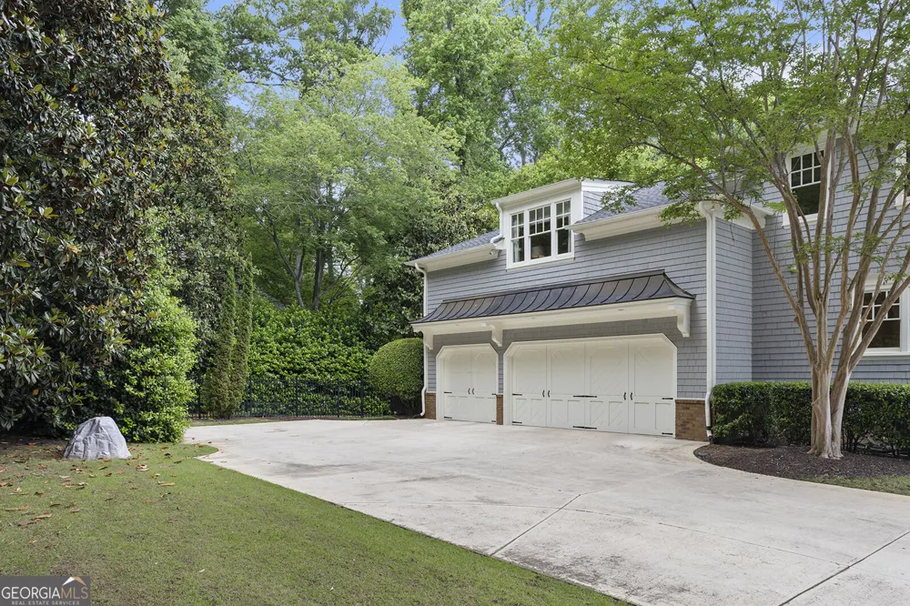2000 Lancaster SQ Roswell, GA 30076