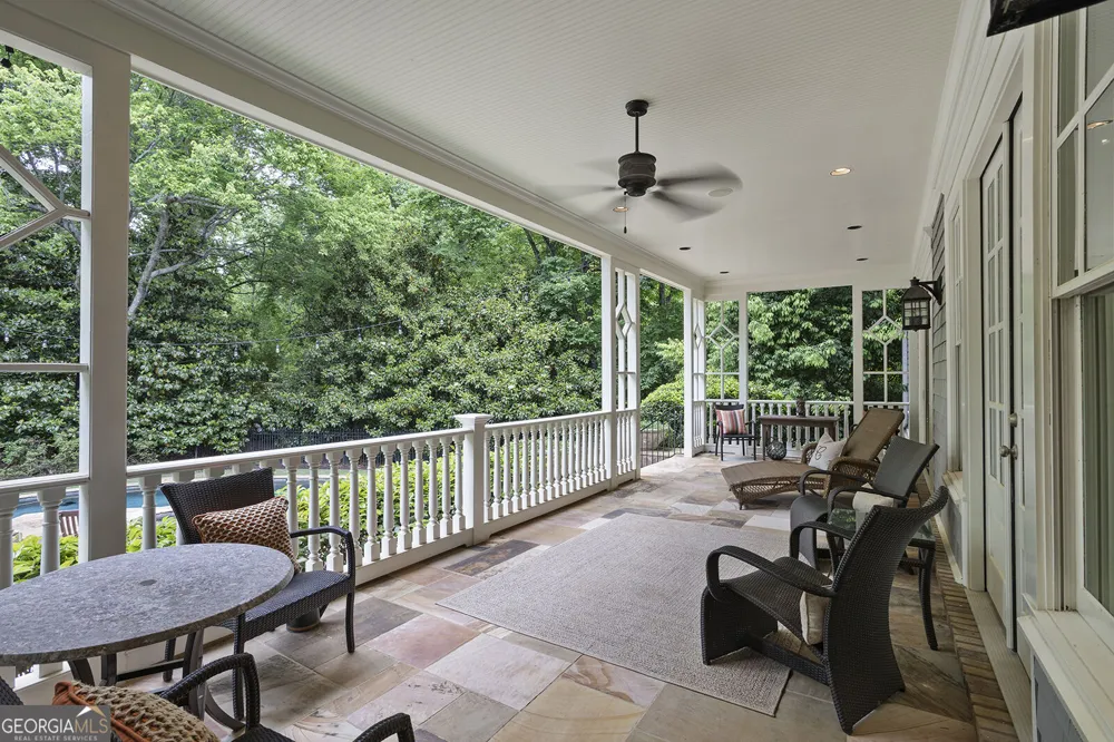 2000 Lancaster SQ Roswell, GA 30076
