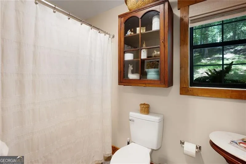 22 Noel LN Ellijay, GA 30540