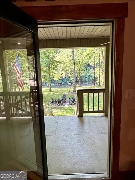 22 Noel LN Ellijay, GA 30540