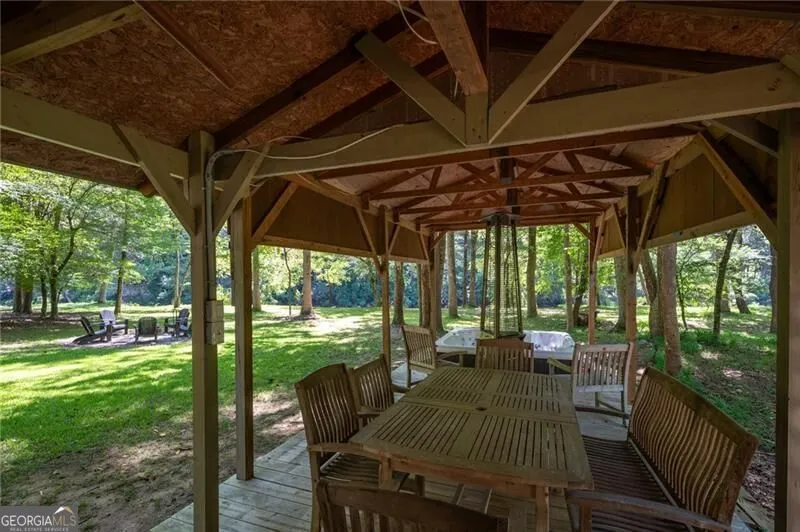 22 Noel LN Ellijay, GA 30540