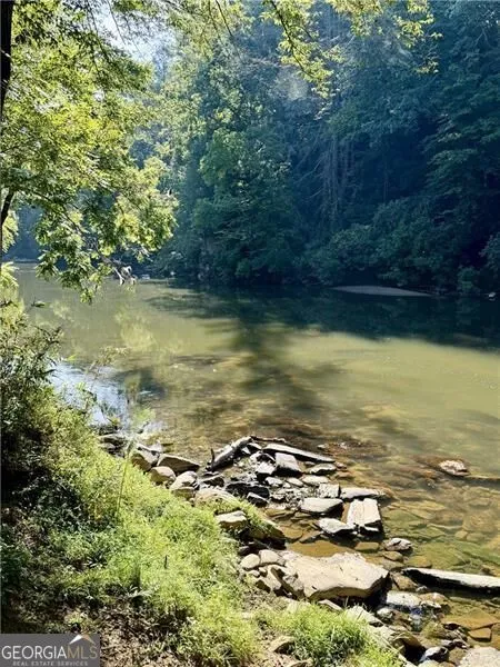 22 Noel LN Ellijay, GA 30540