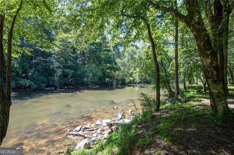 22 Noel LN Ellijay, GA 30540