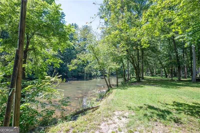 22 Noel LN Ellijay, GA 30540