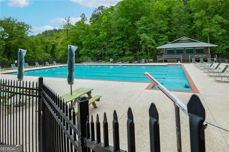 22 Noel LN Ellijay, GA 30540