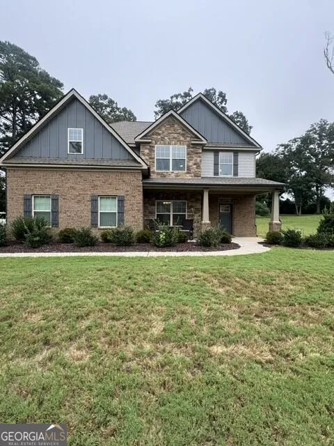 320 Homestead CIR
