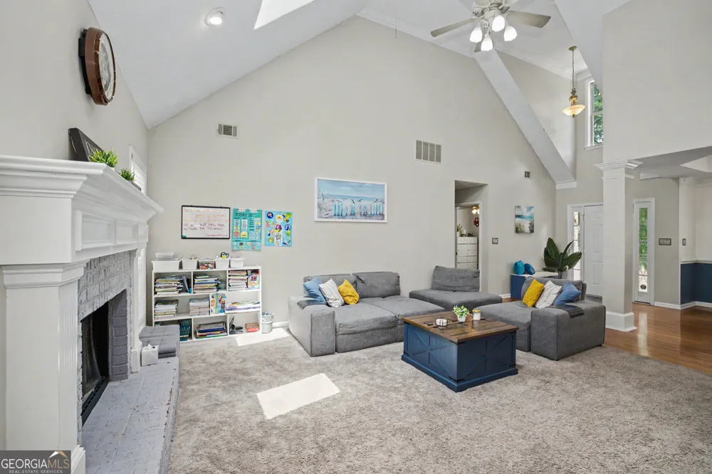 85 Woodstream DR Newnan, GA 30265