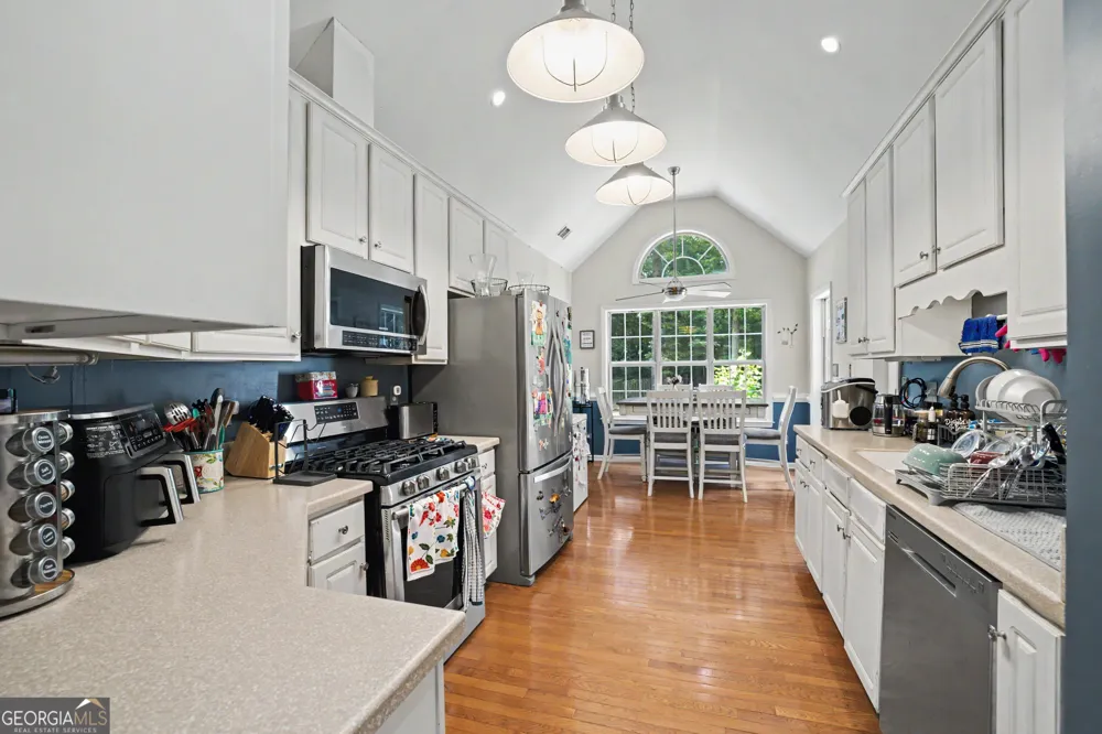 85 Woodstream DR Newnan, GA 30265