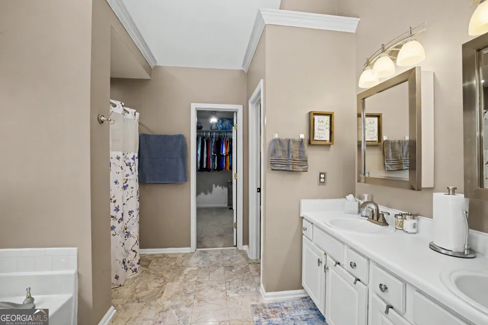 85 Woodstream DR Newnan, GA 30265