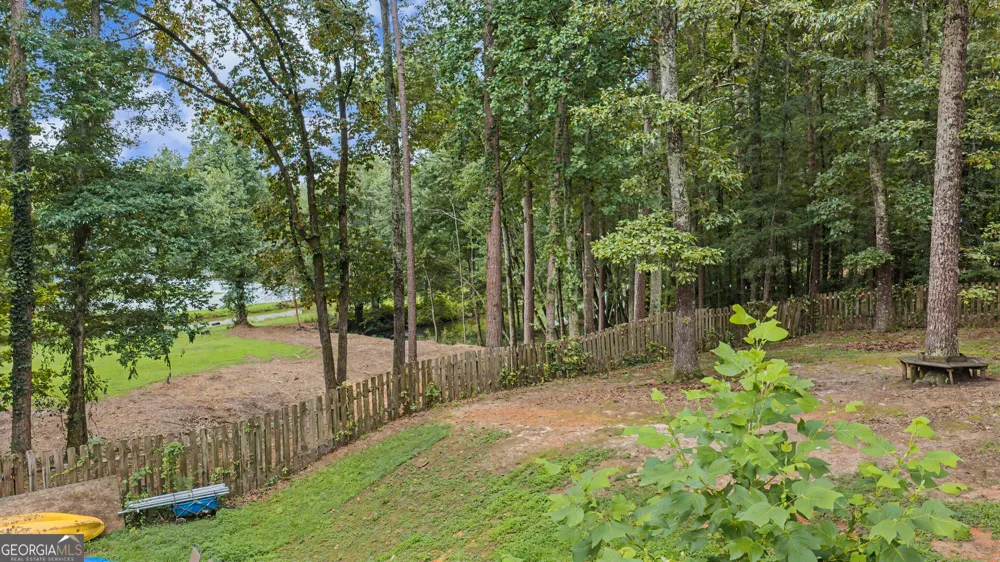 85 Woodstream DR Newnan, GA 30265