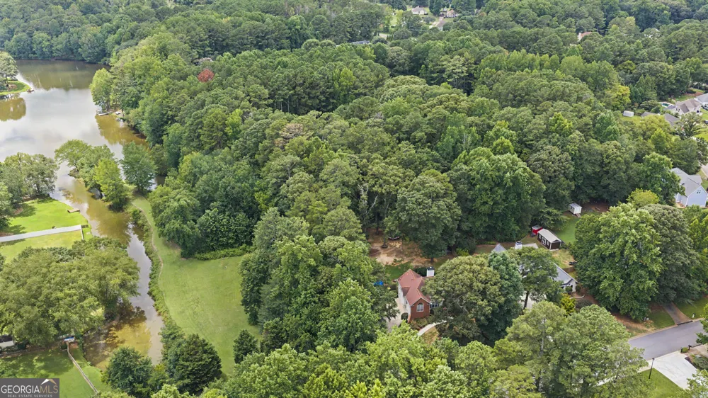 85 Woodstream DR Newnan, GA 30265