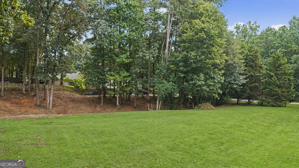 85 Woodstream DR Newnan, GA 30265