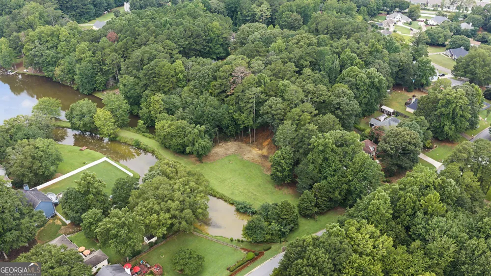 85 Woodstream DR Newnan, GA 30265