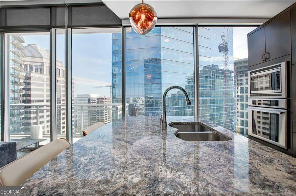1065 Peachtree ST NE Atlanta, GA 30309
