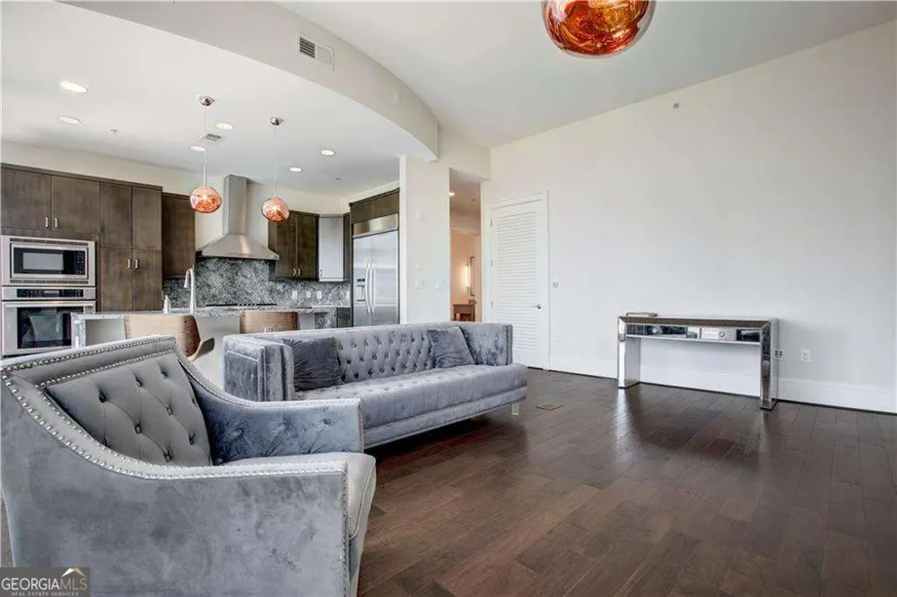 1065 Peachtree ST NE Atlanta, GA 30309