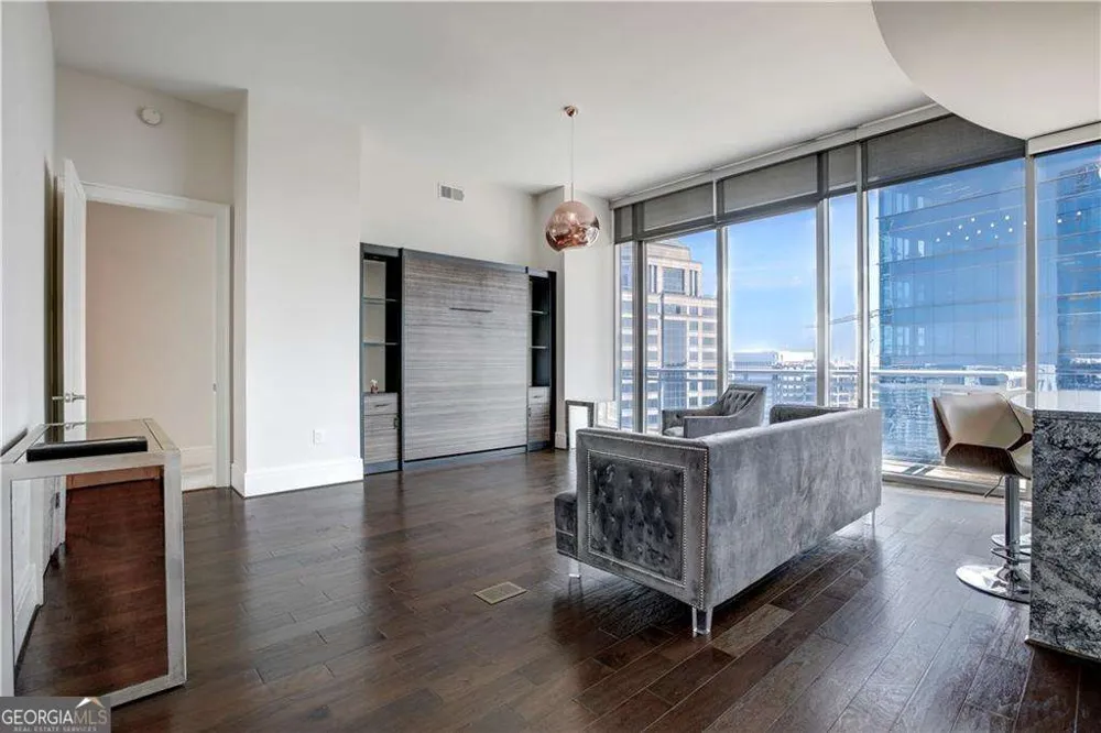 1065 Peachtree ST NE Atlanta, GA 30309
