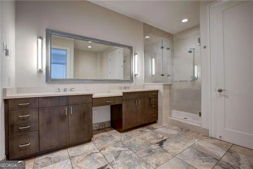 1065 Peachtree ST NE Atlanta, GA 30309