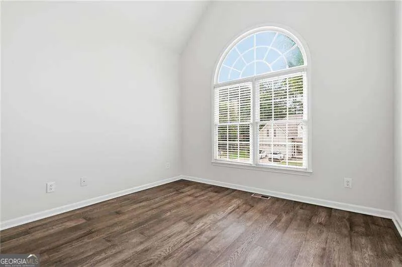 112 Adelaide XING Acworth, GA 30101