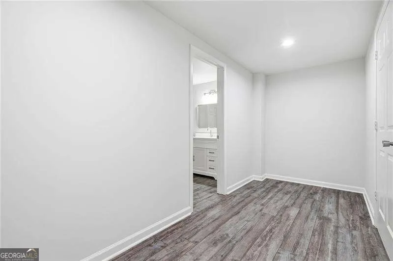 112 Adelaide XING Acworth, GA 30101