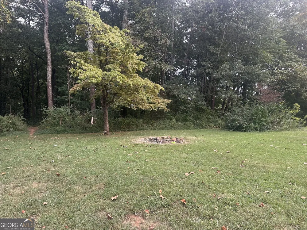 35 Collins RD Jasper, GA 30143