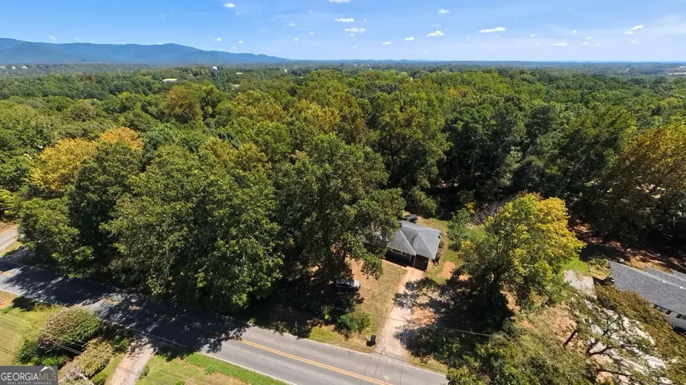 35 Collins RD Jasper, GA 30143