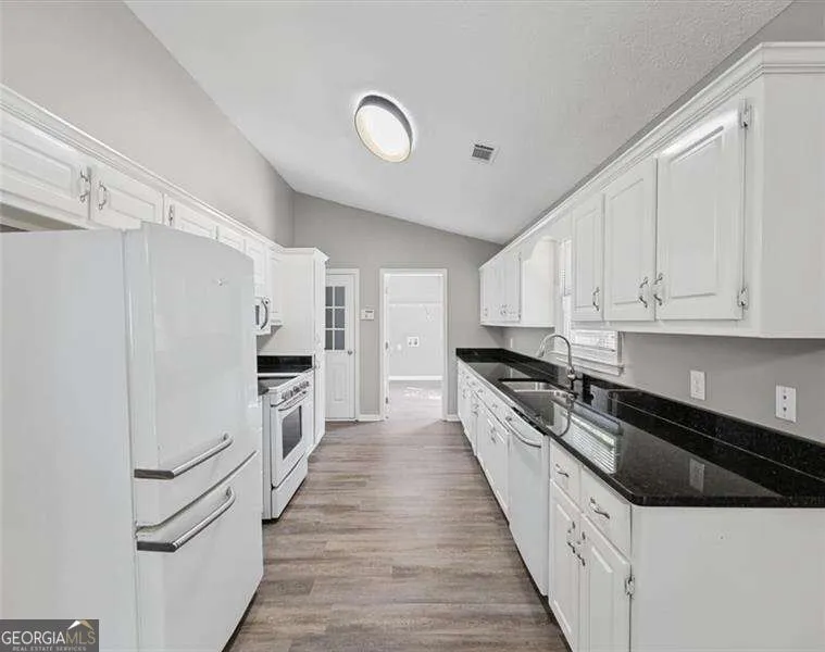 13 White Tail DR Jasper, GA 30143