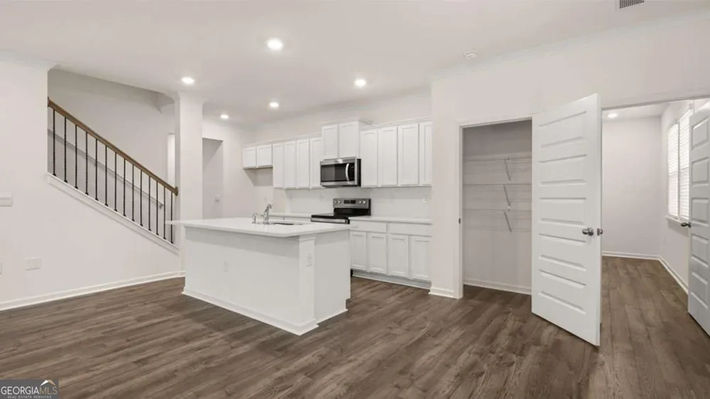 520 SILVER MOON DR Loganville, GA 30052