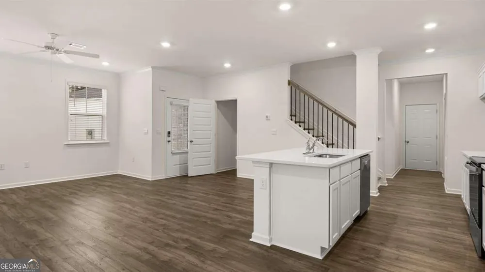 520 SILVER MOON DR Loganville, GA 30052