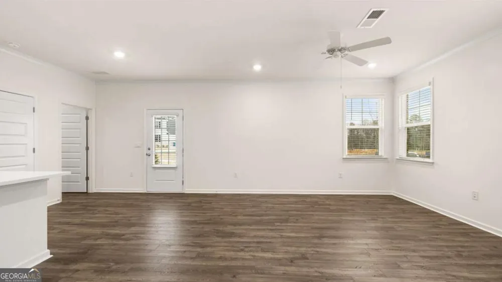 520 SILVER MOON DR Loganville, GA 30052