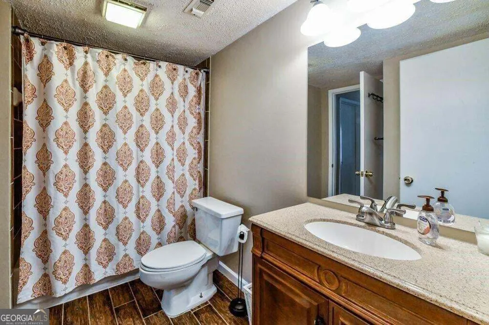 53 Doranne CT Smyrna, GA 30080