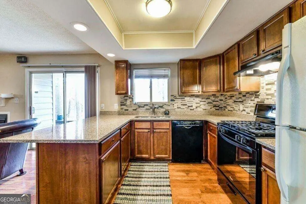 53 Doranne CT Smyrna, GA 30080