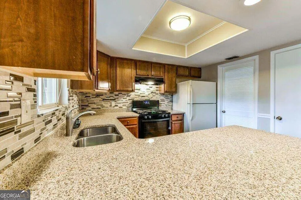 53 Doranne CT Smyrna, GA 30080
