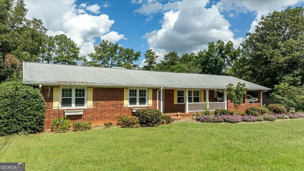 580 Hurt RD SW Smyrna, GA 30082