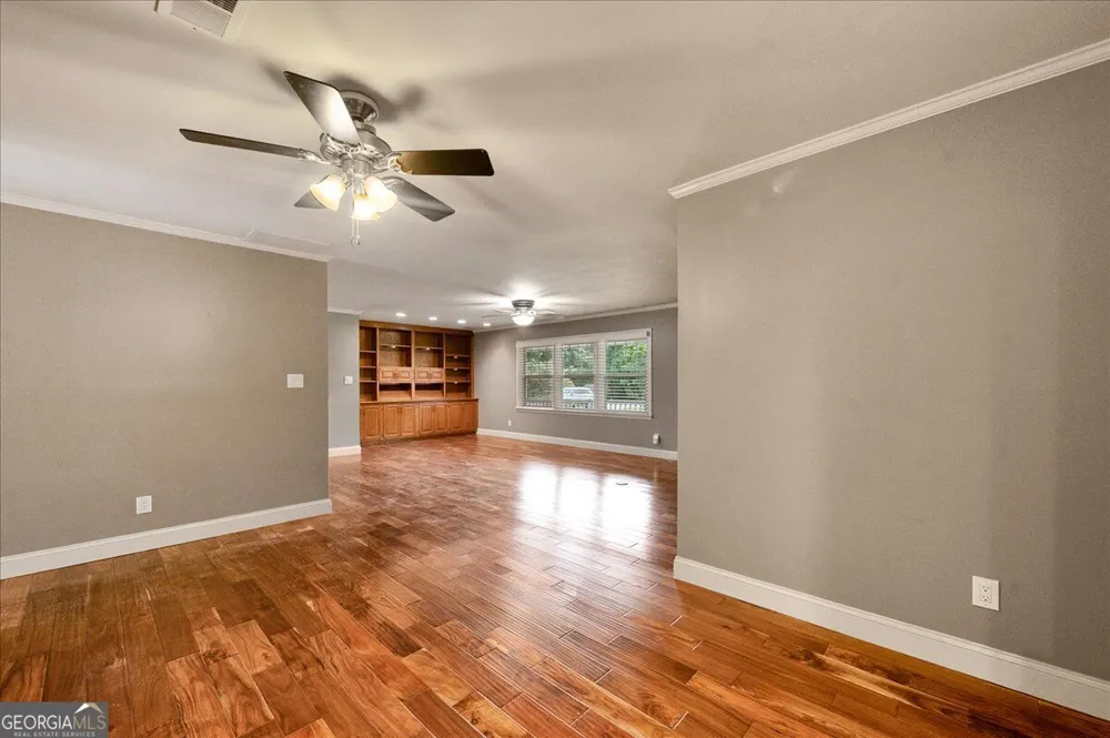 580 Hurt RD SW Smyrna, GA 30082