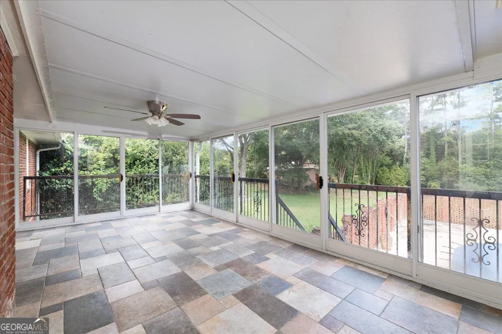 580 Hurt RD SW Smyrna, GA 30082
