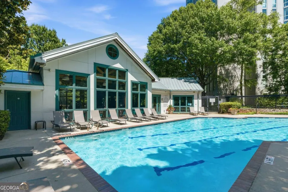 2870 Pharr Court South NW Atlanta, GA 30305