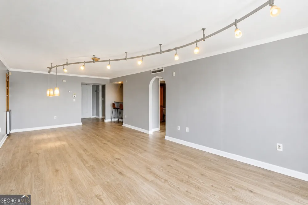 2870 Pharr Court South NW Atlanta, GA 30305